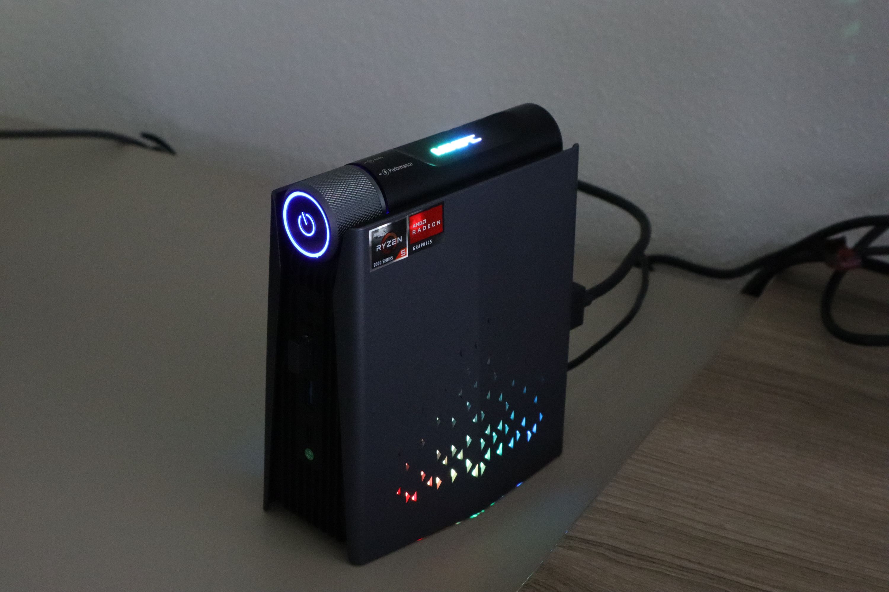 ACEMAGICIAN AMR5 Mini-PC with AMD Ryzen 5 5600U tested